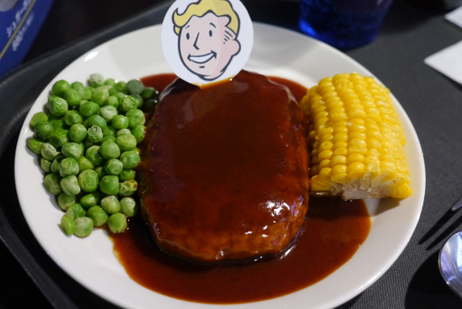 画像ギャラリー No.009のサムネイル画像 / 「Fallout」の世界を楽しめるコラボカフェが東京・大阪・仙台・札幌でスタート。リアル「ヌカ・コーラ」も堪能できた内覧会をレポート