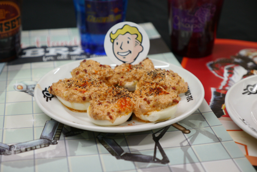 画像ギャラリー No.011のサムネイル画像 / 「Fallout」の世界を楽しめるコラボカフェが東京・大阪・仙台・札幌でスタート。リアル「ヌカ・コーラ」も堪能できた内覧会をレポート