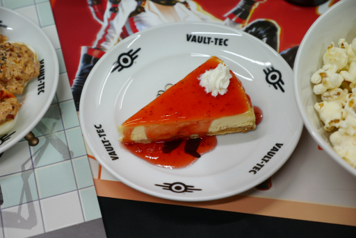 画像ギャラリー No.012のサムネイル画像 / 「Fallout」の世界を楽しめるコラボカフェが東京・大阪・仙台・札幌でスタート。リアル「ヌカ・コーラ」も堪能できた内覧会をレポート