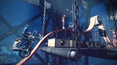 画像ギャラリー No.006のサムネイル画像 / 難コースにバイクで挑むレースアクション「トライアルズ ライジング」，発売日が2019年2月28日に決定。初回生産限定特典も明らかに