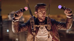 画像ギャラリー No.003のサムネイル画像 / 「ライアン・マークス リベンジミッション」,PS VRを装着したプレイヤーがアクションを楽しむ実写トレイラーが公開