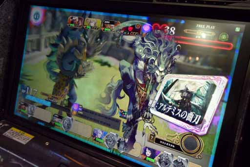 画像ギャラリー No.004のサムネイル画像 / ［JAEPO2019］新作アーケードゲーム「クロノレガリア」の正式稼働日は2019年2月21日。対戦の面白さが凝縮された「ノンジャンルバトル」とは