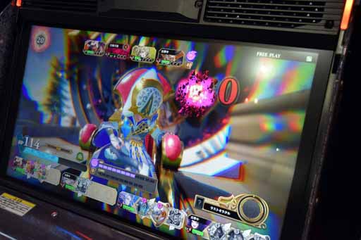 画像ギャラリー No.010のサムネイル画像 / ［JAEPO2019］新作アーケードゲーム「クロノレガリア」の正式稼働日は2019年2月21日。対戦の面白さが凝縮された「ノンジャンルバトル」とは