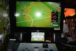画像ギャラリー No.013のサムネイル画像 / アーケード発サッカーカードゲームがリブート。「WCCF FOOTISTA 2019」ロケテストレポート