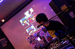 画像ギャラリー No.012のサムネイル画像 / 「イルベロS」「乱反射のサンギス」が発表。RS34のDJイベント「ARXIAL RENDEZVOUS 3」をレポート