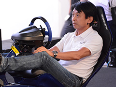 ［TGS 2018］元F1レーサーの片山右京さんによる「F1 2018」体験実況プレイが行われたSamsung SDDブースのイベントレポート