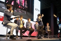 画像ギャラリー No.011のサムネイル画像 / ［TGS 2019］新チーム「B.M.C.」がゲーム内に誕生。「ダンキラ!!! - Boys, be DANCING! -」スペシャルトークショウをレポート