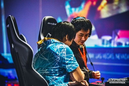 画像ギャラリー No.007のサムネイル画像 / ［EVO2019］「サムスピ」など4部門で優勝者が決定する「EVO2019」Day2，Twitterまとめ。Day3に進むTOP8も漏れなく決定
