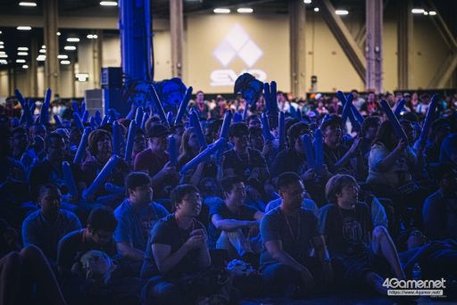 画像ギャラリー No.011のサムネイル画像 / ［EVO2019］「サムスピ」など4部門で優勝者が決定する「EVO2019」Day2，Twitterまとめ。Day3に進むTOP8も漏れなく決定