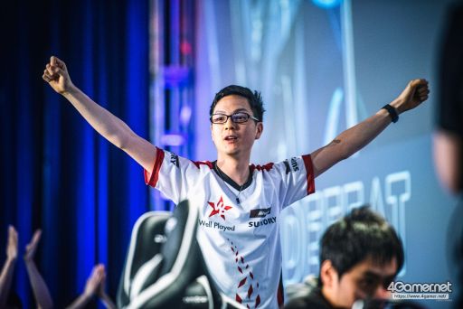 画像ギャラリー No.018のサムネイル画像 / ［EVO2019］「サムスピ」など4部門で優勝者が決定する「EVO2019」Day2，Twitterまとめ。Day3に進むTOP8も漏れなく決定