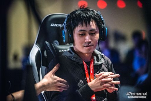 画像ギャラリー No.025のサムネイル画像 / ［EVO2019］「サムスピ」など4部門で優勝者が決定する「EVO2019」Day2，Twitterまとめ。Day3に進むTOP8も漏れなく決定