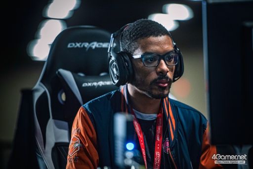 画像ギャラリー No.031のサムネイル画像 / ［EVO2019］「サムスピ」など4部門で優勝者が決定する「EVO2019」Day2，Twitterまとめ。Day3に進むTOP8も漏れなく決定
