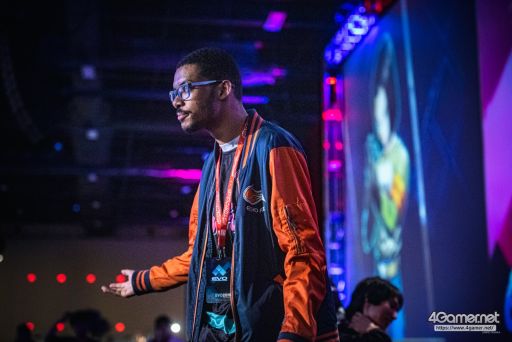 画像ギャラリー No.033のサムネイル画像 / ［EVO2019］「サムスピ」など4部門で優勝者が決定する「EVO2019」Day2，Twitterまとめ。Day3に進むTOP8も漏れなく決定