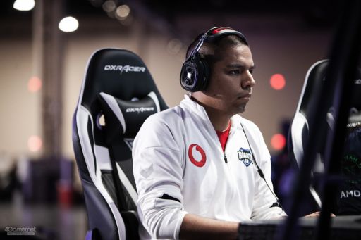 画像ギャラリー No.035のサムネイル画像 / ［EVO2019］「サムスピ」など4部門で優勝者が決定する「EVO2019」Day2，Twitterまとめ。Day3に進むTOP8も漏れなく決定