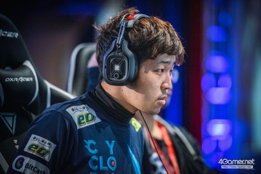 画像ギャラリー No.049のサムネイル画像 / ［EVO2019］「サムスピ」など4部門で優勝者が決定する「EVO2019」Day2，Twitterまとめ。Day3に進むTOP8も漏れなく決定