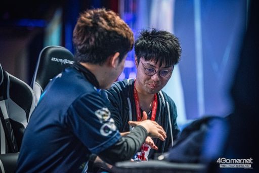 画像ギャラリー No.050のサムネイル画像 / ［EVO2019］「サムスピ」など4部門で優勝者が決定する「EVO2019」Day2，Twitterまとめ。Day3に進むTOP8も漏れなく決定