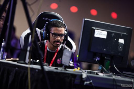 画像ギャラリー No.052のサムネイル画像 / ［EVO2019］「サムスピ」など4部門で優勝者が決定する「EVO2019」Day2，Twitterまとめ。Day3に進むTOP8も漏れなく決定