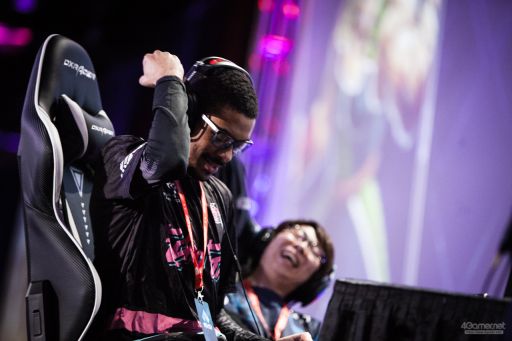 画像ギャラリー No.054のサムネイル画像 / ［EVO2019］「サムスピ」など4部門で優勝者が決定する「EVO2019」Day2，Twitterまとめ。Day3に進むTOP8も漏れなく決定