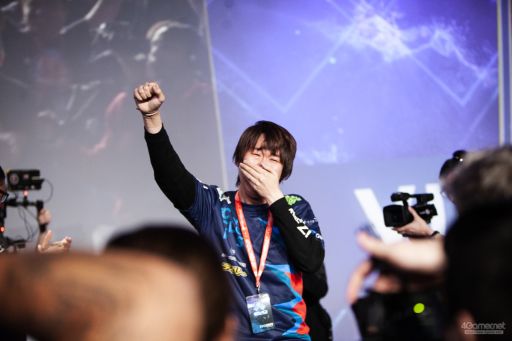 画像ギャラリー No.055のサムネイル画像 / ［EVO2019］「サムスピ」など4部門で優勝者が決定する「EVO2019」Day2，Twitterまとめ。Day3に進むTOP8も漏れなく決定
