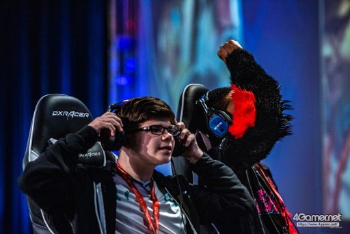 画像ギャラリー No.122のサムネイル画像 / ［EVO2019］「サムスピ」など4部門で優勝者が決定する「EVO2019」Day2，Twitterまとめ。Day3に進むTOP8も漏れなく決定