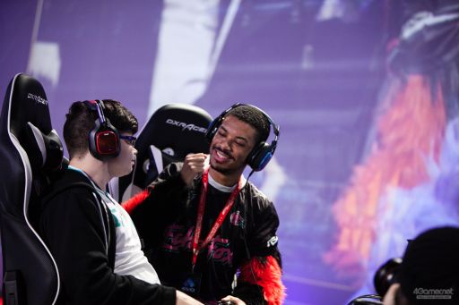 画像ギャラリー No.129のサムネイル画像 / ［EVO2019］「サムスピ」など4部門で優勝者が決定する「EVO2019」Day2，Twitterまとめ。Day3に進むTOP8も漏れなく決定