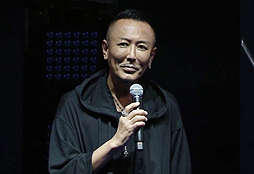 画像ギャラリー No.004のサムネイル画像 / ［TGS 2018］キムタクになって変装し，尾行し，闘う。“熱い”リーガルサスペンス「JUDGE EYES：死神の遺言」について名越監督が語った