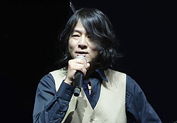 画像ギャラリー No.005のサムネイル画像 / ［TGS 2018］キムタクになって変装し，尾行し，闘う。“熱い”リーガルサスペンス「JUDGE EYES：死神の遺言」について名越監督が語った