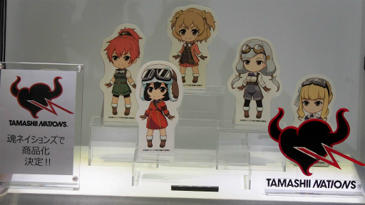 画像ギャラリー No.002のサムネイル画像 / ［TGS 2018］BNEの新作「荒野のコトブキ飛行隊 大空のテイクオフガールズ！」発表会レポート。ゲームとアニメでレシプロ戦闘機が空を舞う