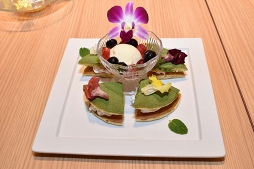 画像ギャラリー No.017のサムネイル画像 / コラボ限定イラストが可愛すぎた“カプコンカフェ×『囚われのパルマ Refrain』”をレポート。チアキをはじめ,看守や門司のコラボメニューにも注目