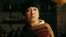 画像ギャラリー No.010のサムネイル画像 / 「ロマサガ リ・ユニバース」の配信3.5周年を記念した新CMが6月1日にオンエア。歌手の山崎まさよしさん，ペンギンズのノブオさんが出演