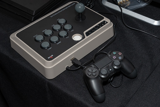 画像ギャラリー No.003のサムネイル画像 / ［TGS 2018］PCとPS4，PS3，Xbox One，Xbox 360，Switch，Androidに対応のアケコンが堂々登場