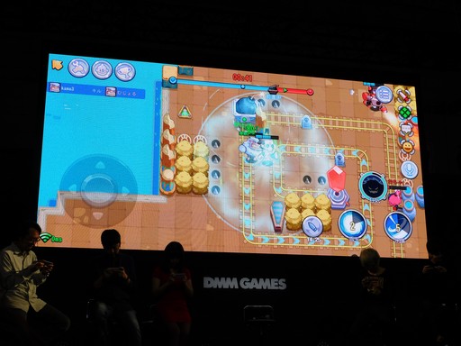 画像ギャラリー No.008のサムネイル画像 / ［TGS 2018］リアルタイム対戦型アプリ「スマッシング・チキンズ」ステージで，制作陣vs.YouTuberのバトル勃発!?