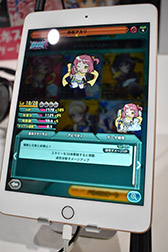 画像ギャラリー No.005のサムネイル画像 / ［TGS 2019］「バレットブレイク」の試遊機をプレイ。かわいい女の子達を引っ張りまくってバグだらけのゲーム世界を救おう