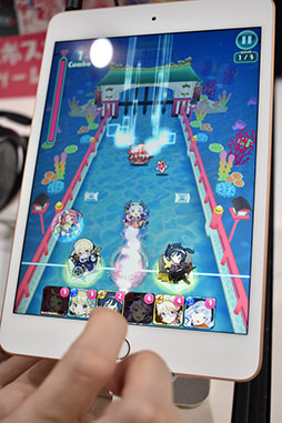画像ギャラリー No.012のサムネイル画像 / ［TGS 2019］「バレットブレイク」の試遊機をプレイ。かわいい女の子達を引っ張りまくってバグだらけのゲーム世界を救おう