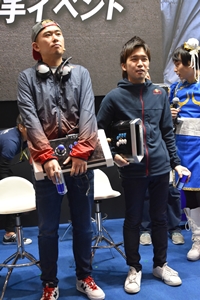 画像ギャラリー No.007のサムネイル画像 / ［JAEPO2019］「ストリートファイターV　タイプアーケード」最新情報公開＆組手イベントレポート。ボンちゃん選手とガチくん選手の対決も