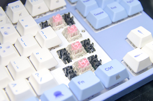 画像ギャラリー No.001のサムネイル画像 / フェルマー,Varmiloの新型静電容量式メカニカルキースイッチを国内販売。搭載キーボードも発売予定