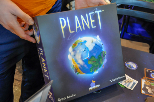 画像ギャラリー No.015のサムネイル画像 / ［SPIEL'18］動物達が住みやすい12面体の惑星を作ろう。コンポーネントとゲームシステムの面白さを兼ね備えた「Planet」のプレイレポート