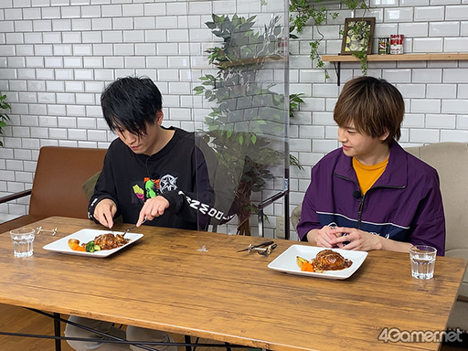画像ギャラリー No.015のサムネイル画像 / 「あんスタ!!」CAFE CINNAMON ニキズキッチン第2回収録現場に潜入レポート。山口智広さん&阿座上洋平さんがハンバーグ作りに挑戦!
