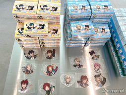 画像ギャラリー No.015のサムネイル画像 / 「あんさんぶるスターズ！！ストア」が秋葉原にオープン！　「あんスタグッズおはなし団」特別回の店舗ロケをフォトレポート＆ミニインタビュー