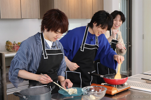 画像ギャラリー No.012のサムネイル画像 / 「あんスタ!!」配信番組「CAFE CINNAMON ニキズキッチン」×「Sweets Room+5」コラボ収録レポート。今回は夏メニューに挑戦!