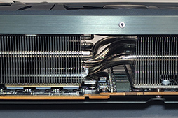 画像ギャラリー No.015のサムネイル画像 / AMD最上位のGPU「Radeon RX 6950 XT」は,GeForce RTX 3090と戦えるのか? PowerColorの「RED DEVIL RX 6950 XT」で確認してみた