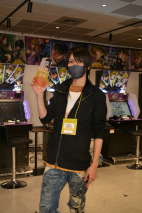 画像ギャラリー No.018のサムネイル画像 / 「ジョジョの奇妙な冒険 ラストサバイバー」全国決勝大会レポート。男女2部門で争われた個人戦の最強プレイヤーは誰だ!?