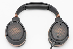 画像ギャラリー No.019のサムネイル画像 / Audeze「Mobius Headphone」レビュー。ヘッドトラッキング対応の5万円超級ヘッドセットはゲームプレイを変えるか？