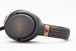 画像ギャラリー No.020のサムネイル画像 / Audeze「Mobius Headphone」レビュー。ヘッドトラッキング対応の5万円超級ヘッドセットはゲームプレイを変えるか？