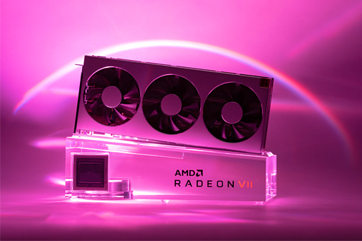 画像ギャラリー No.002のサムネイル画像 / 「Radeon VII」レビュー。世界初の「7nm,16GB HBM2,1TB/s」なゲーマー向けGPUはRTX 2080に勝てるか