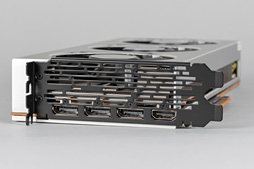 画像ギャラリー No.017のサムネイル画像 / 「Radeon VII」レビュー。世界初の「7nm,16GB HBM2,1TB/s」なゲーマー向けGPUはRTX 2080に勝てるか
