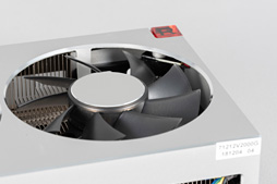 画像ギャラリー No.019のサムネイル画像 / 「Radeon VII」レビュー。世界初の「7nm,16GB HBM2,1TB/s」なゲーマー向けGPUはRTX 2080に勝てるか
