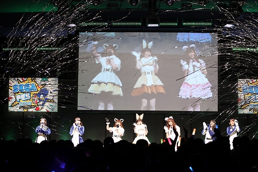画像ギャラリー No.031のサムネイル画像 / 新ユニットもお披露目された「けものフレンズ3」のミニライブ&情報発表ステージをレポート
