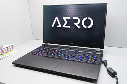 画像ギャラリー No.003のサムネイル画像 / GIGABYTE,4K有機ELパネル採用のクリエイター&ゲーマー向けノートPC「AERO 15 OLED」を発表。重量2kgでRTX 20搭載にも注目だ