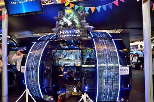 画像ギャラリー No.006のサムネイル画像 / ［JAEPO2019］レールシューター「HALO FIRETEAM RAVEN 4 PLAYER」が日本上陸。初代「HALO」の世界を舞台に最大4人でプレイ可能